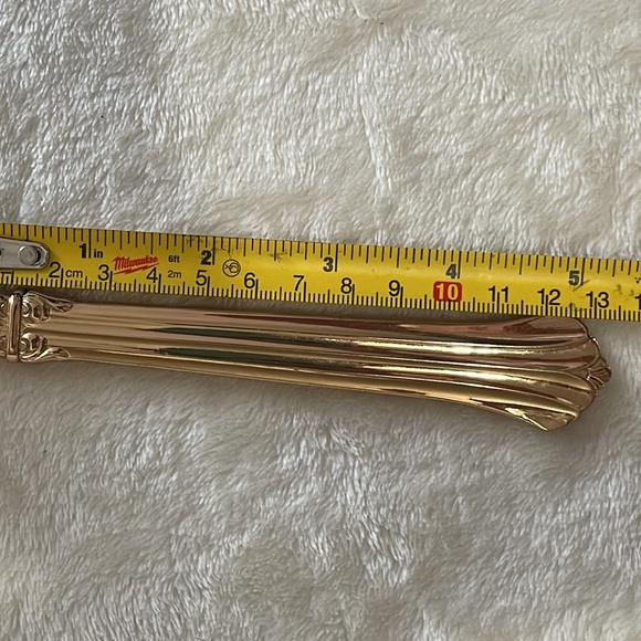 Vintage Brush with embroidery details! - Picture 12 of 12